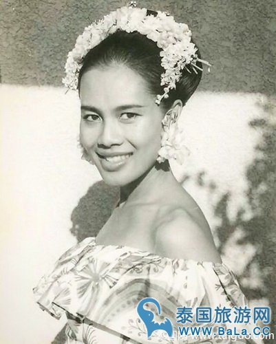 泰国诗丽吉王后年轻时期端庄优雅照片合集