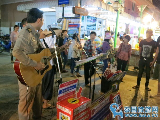 拜县步行街Pai Walking Street 小山城里的缤纷世界