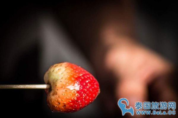 曼谷Art Box在哪?来最潮最时尚货柜集市必做5件事!