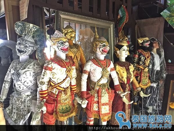 到曼谷河畔看免费国家级木偶剧 体会水上人家悠闲慢生活