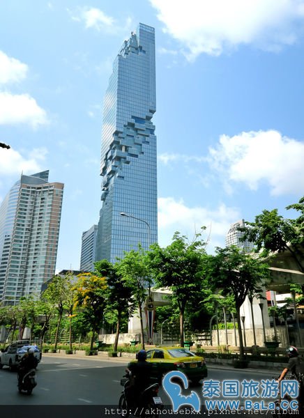 泰国曼谷最新、最高大楼MahaNakhon享受顶级美食和360度无死角夜景