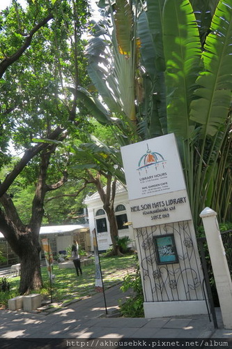 曼谷BTS Chong Nonsi站附近欧式图书馆Neilson Hays Library