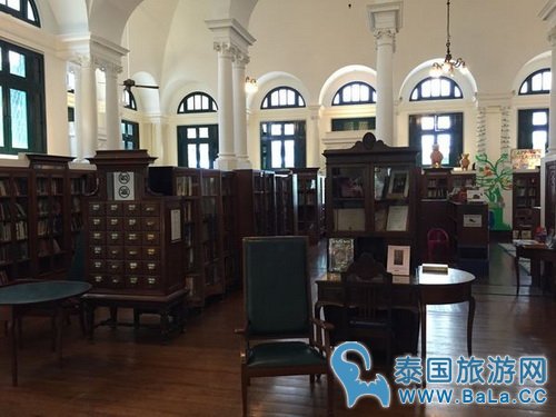 曼谷BTS Chong Nonsi站附近欧式图书馆Neilson Hays Library