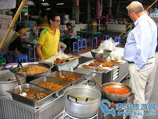 去曼谷印度区去看印度庙、逛印度市场吃印度美食 满满的异国味道