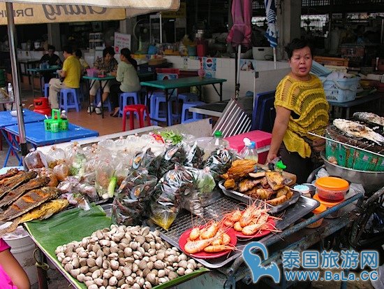 去曼谷印度区去看印度庙、逛印度市场吃印度美食 满满的异国味道