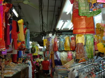 去曼谷印度区去看印度庙、逛印度市场吃印度美食 满满的异国味道