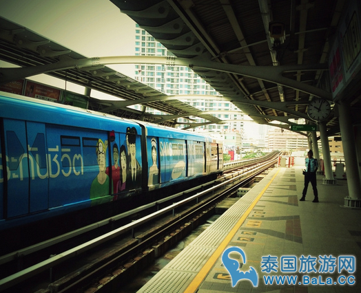 曼谷地铁MRT运营时间延长凌晨02.00时 方便民众前往大皇宫