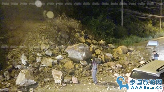 苏梅岛著名景点坍塌将车道堵住 游客注意安全
