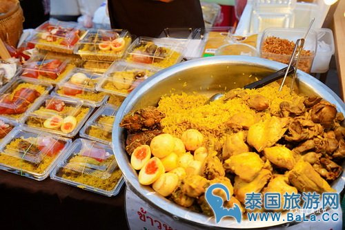 普吉岛哪个夜市美食和小吃最多最好吃？