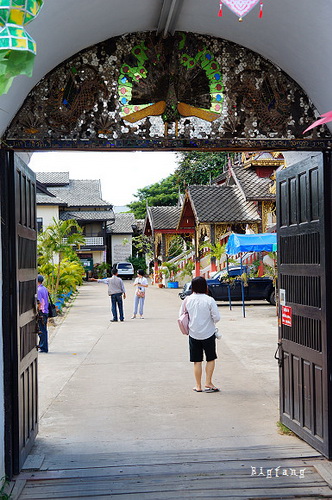 泰国南邦府景点：马场王国上的三座极具特色寺庙泰国南邦府景点：马场王国上的三座极具特色寺庙