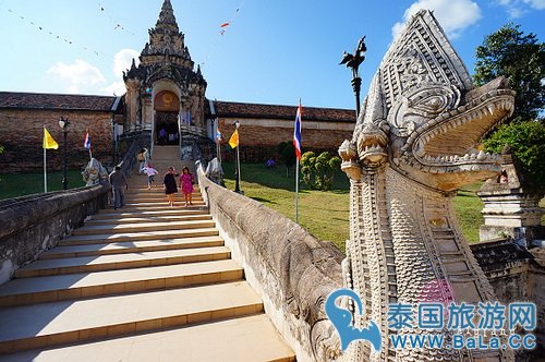 泰国南邦府景点：马场王国上的三座极具特色寺庙