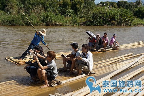 泰国拜县布施之旅教你如何正确布施