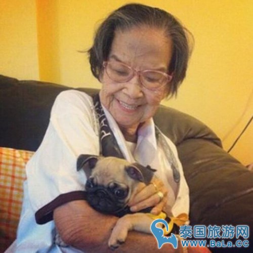 泰国娱乐圈老前辈Mansri Israngura过95岁生日 年轻态满满
