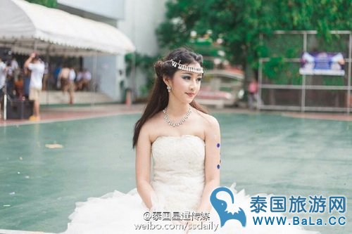 泰国可爱网红Fern生活照