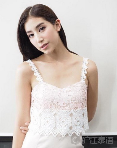 盘点泰国20位长发美女明星 学女神一起变身长发美女