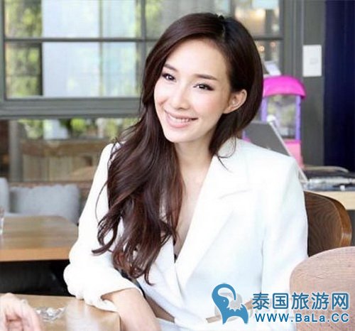 盘点泰国20位长发美女明星 学女神一起变身长发美女