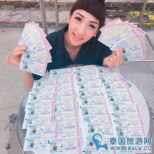 泰国女星Feawfoaw成彩票中奖专业户 拿52对中奖奖金去拜佛
