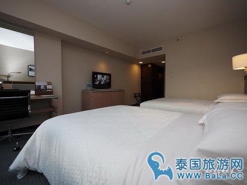巴沙带楼顶游泳池的海景房酒店Four Points Sandakan