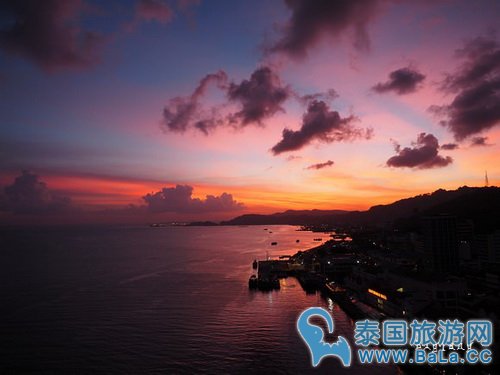 巴沙带楼顶游泳池的海景房酒店Four Points Sandakan