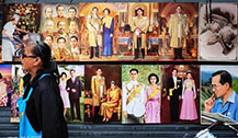 泰国新国拉玛十世哇集拉隆功王肖像图现泰国街头