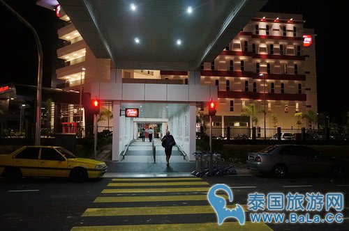 吉隆坡机场附近酒店Tune Hotel Klia2 在哪?如何从机场走到酒店