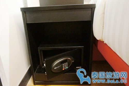 吉隆坡机场附近酒店Tune Hotel Klia2 在哪?如何从机场走到酒店