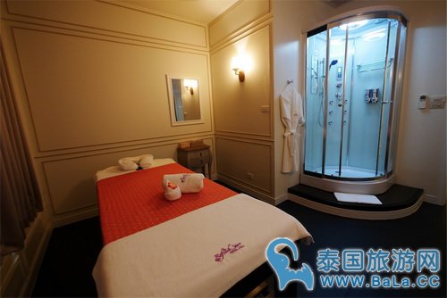 华欣夜市附近新开的Refresh SPA & Massage