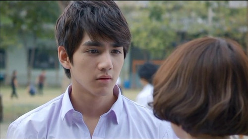 泰国青春爱情电影《爱很大》什么时候上映的？主要演员有哪些？