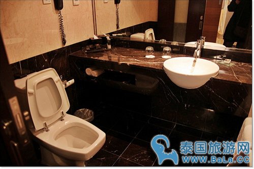 吉隆坡双子塔附近酒店-Impiana KLCC Hotel 看夜景视野超好