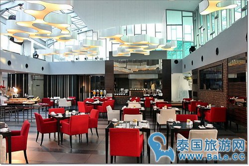 吉隆坡双子塔附近酒店-Impiana KLCC Hotel 看夜景视野超好