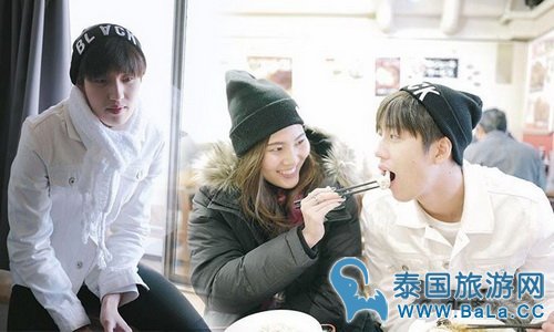 Tor与女友甜美低调同游 被Mind称赞真男神