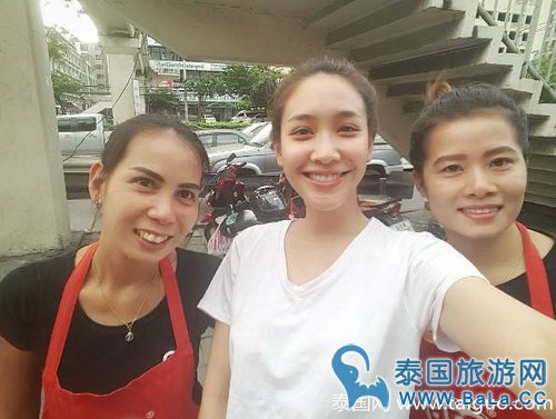 Min pechaya素颜照美翻天 笑容灿烂气质好