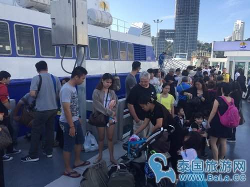 芭提雅华欣直航轮渡首航免费试乘被迫取消 因风浪过高
