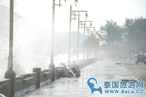 泰国新年期间南部持续大雨 北部仍有冰雹