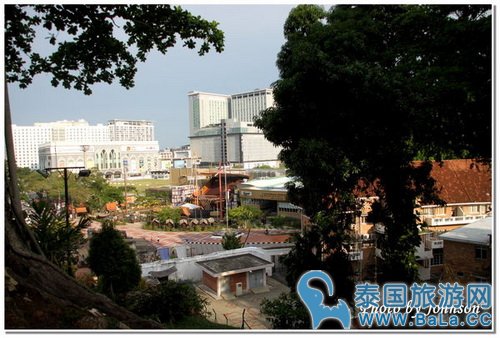 马六甲热门景点:荷兰红屋和基督教