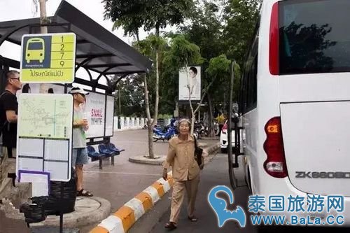 清迈阿卡汽车站到清迈机场交通:14路公交车便宜又好坐