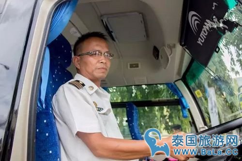 清迈阿卡汽车站到清迈机场交通:14路公交车便宜又好坐