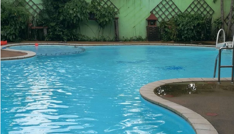 苏梅岛某酒店中国游客泳池溺亡