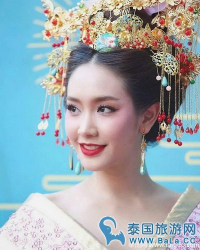泰星Min穿中国古装参加Central World活动 贵气十足