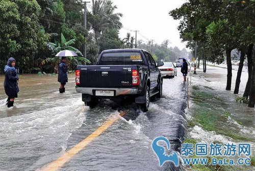 泰国南部洪灾死亡人数上升 苏梅岛插红旗警示