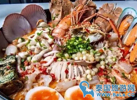 泰国国民饮食巨无霸海鲜粿条餐厅   大胃王的最爱