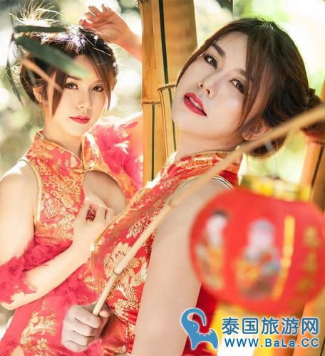 泰国网红Narumon Yasachai 穿改装后的旗袍 网友:别说这是旗袍