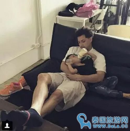 泰国男星靠颜值拯救了发型 连这样的发型都hold得住