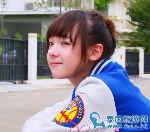 泰国00后混血新星Jannina W 从清新网红成为耀眼新星
