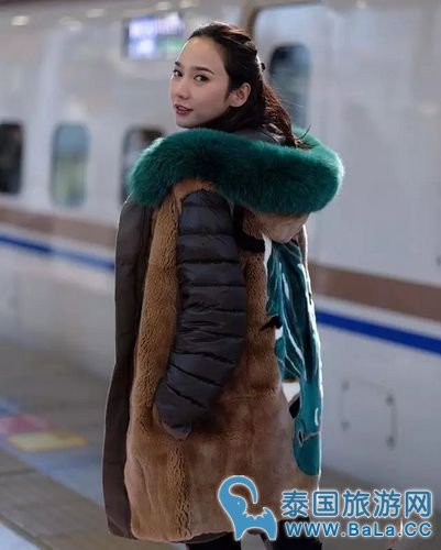 泰国两大不老女神Aump和Noon16年前后对比照 完全逆生长