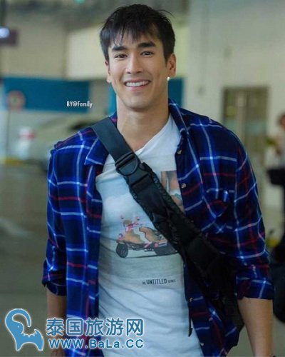 泰星Mark为什么不火?Mark为什么火不过nadech?两大巨星的对比!