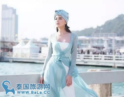 Mai与马里奥合体传出活动 私密部位凸显遭网友调侃