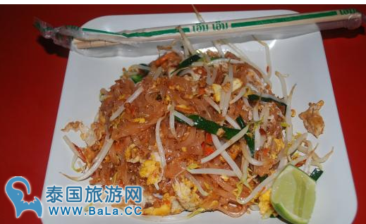 泰国地道正宗路边小吃—泰式炒面Pad Thai  