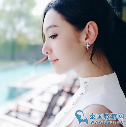 Weir情人节送女友Bella满屋的粉色气球 都这样了还不公开