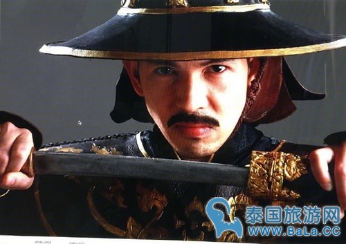 同一片天空下定妆照甜蜜互动 Taew和James jirayu古装造型别有风味